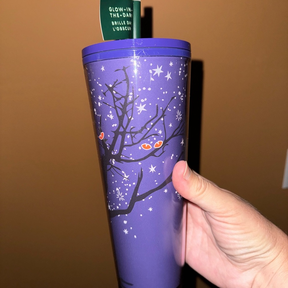 Starbucks tumbler glow in the dark - Picture 3 of 4